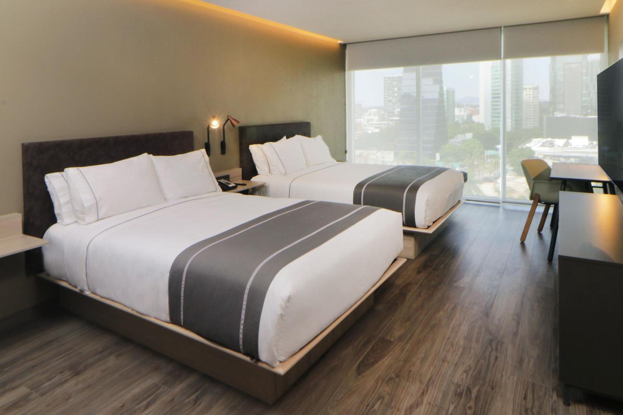 City Express Plus By Marriott Guadalajara Providencia 외부 사진