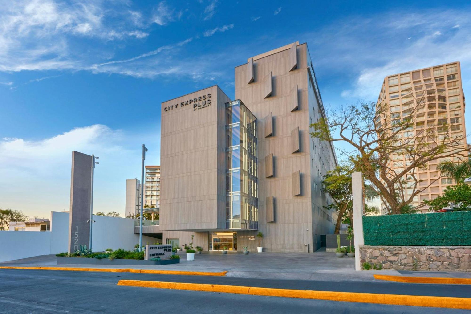 City Express Plus By Marriott Guadalajara Providencia 외부 사진